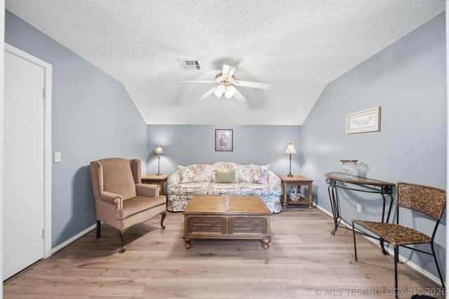 15604 E Oklahoma Street, Catoosa, OK 74116