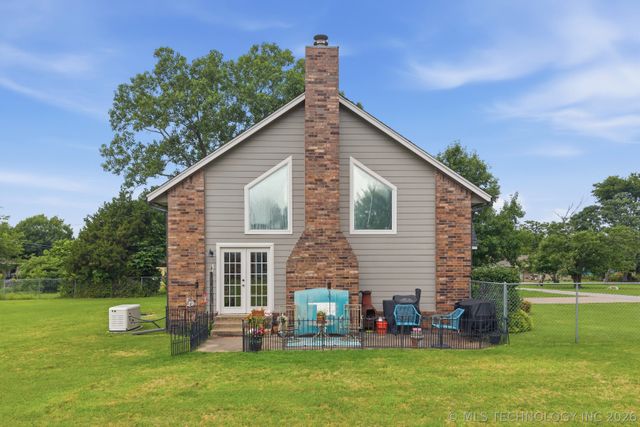 15604 E Oklahoma Street, Catoosa, OK 74116