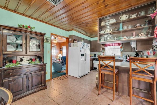 415 HAL COLDING ROAD, Lithia, FL 33547