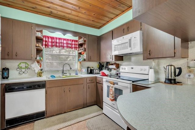 415 HAL COLDING ROAD, Lithia, FL 33547