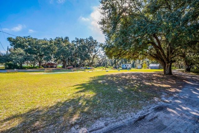 415 HAL COLDING ROAD, Lithia, FL 33547