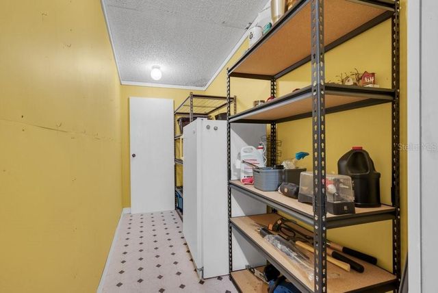 415 HAL COLDING ROAD, Lithia, FL 33547