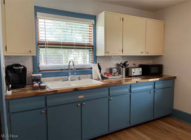 6419 S Ridge Road W, Geneva, OH 44041