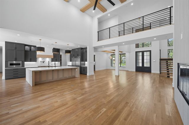 6608 Longfellow Drive, Dallas, TX 75230