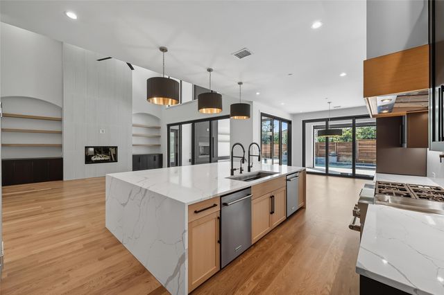 6608 Longfellow Drive, Dallas, TX 75230