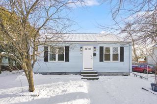 47 Victoria St, Springfield, MA 01104