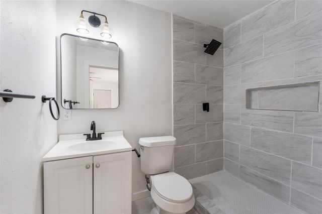 7630 Canal Street, Houston, TX 77012