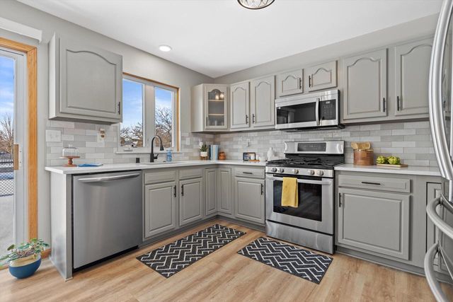 6322 Newcastle LANE, Racine, WI 53402