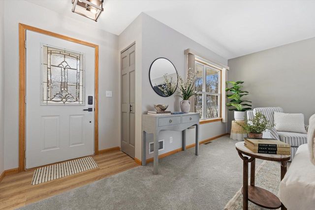 6322 Newcastle LANE, Racine, WI 53402