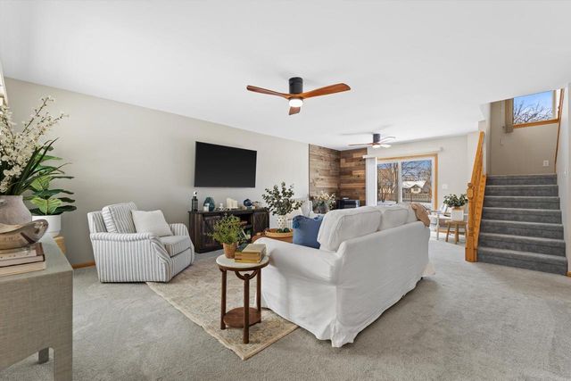 6322 Newcastle LANE, Racine, WI 53402