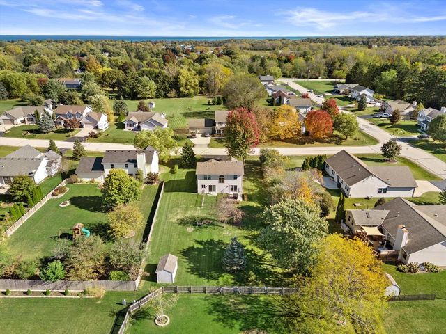 6322 Newcastle LANE, Racine, WI 53402