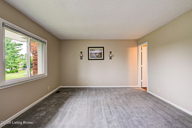2969 Six Mile Ln, Louisville, KY 40220
