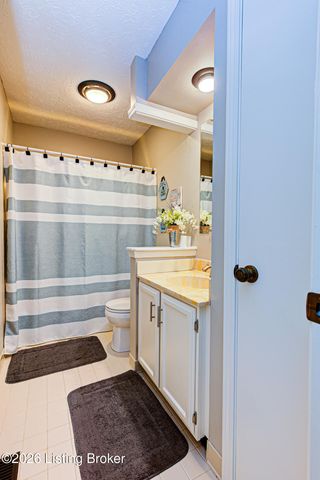 2969 Six Mile Ln, Louisville, KY 40220
