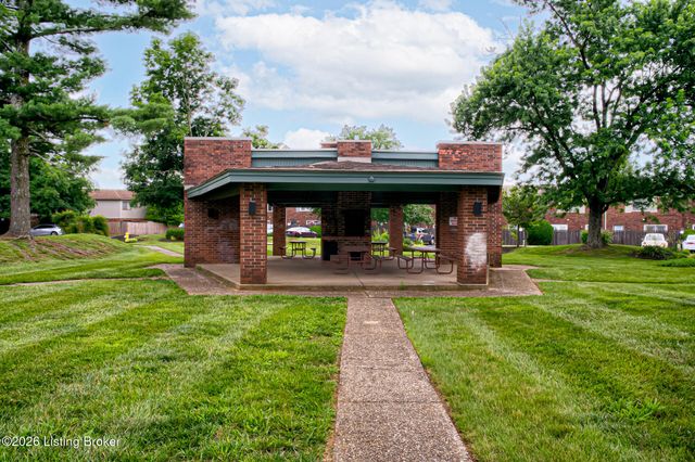 2969 Six Mile Ln, Louisville, KY 40220