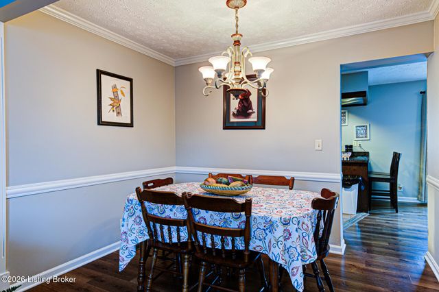 2969 Six Mile Ln, Louisville, KY 40220