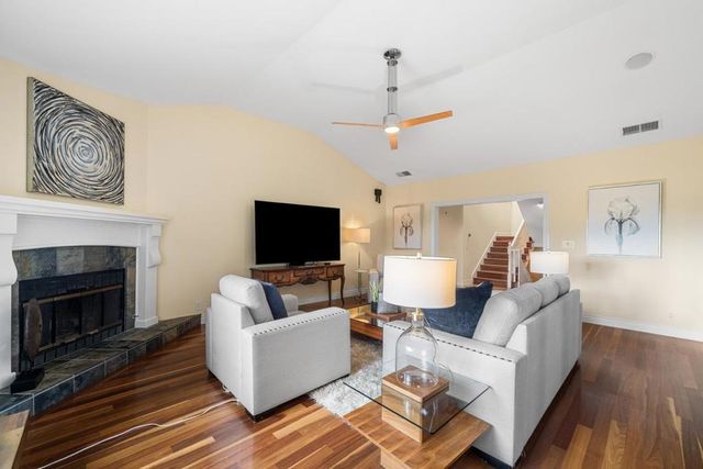 15723 Oak Knoll Drive, Los Gatos, CA 95030
