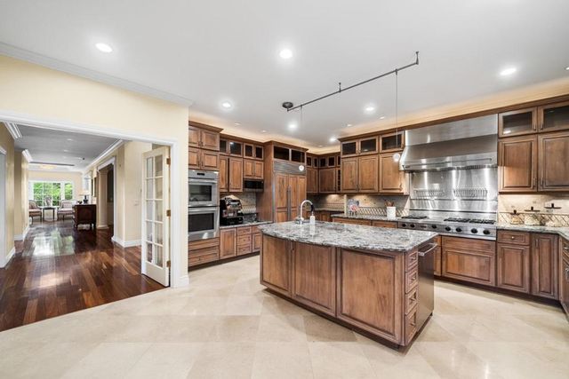 15723 Oak Knoll Drive, Los Gatos, CA 95030