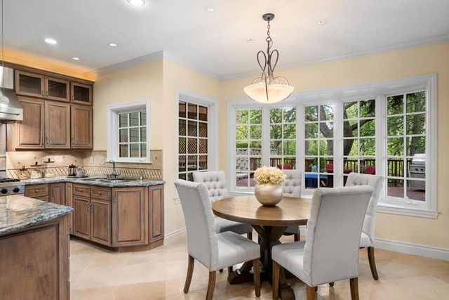 15723 Oak Knoll Drive, Los Gatos, CA 95030