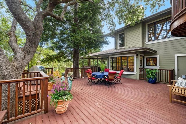 15723 Oak Knoll Drive, Los Gatos, CA 95030