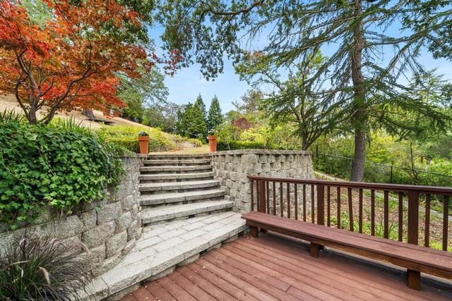 15723 Oak Knoll Drive, Los Gatos, CA 95030