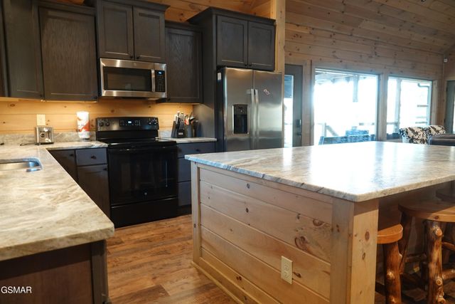 3831 Revetta Circle, Sevierville, TN 37862