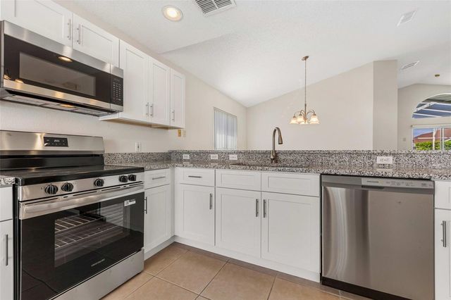 123 FOX LOOP, Davenport, FL 33837