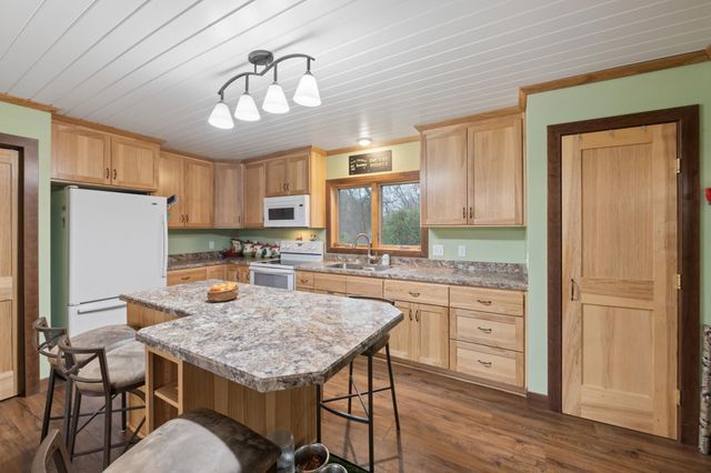 36746 County Road 6 NE, Stanchfield, MN 55080