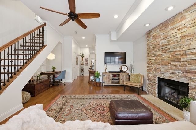 1610 W Ohio Street, Chicago, IL 60622