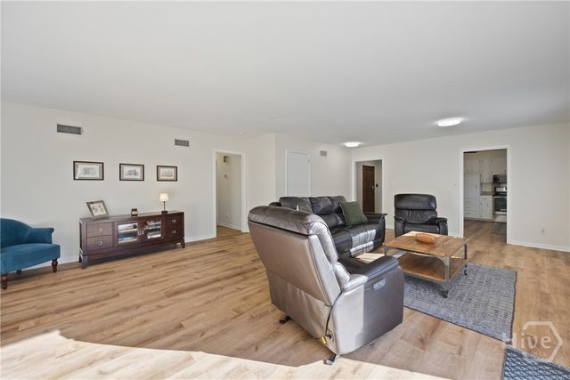 9233 Garland Drive, Savannah, GA 31406