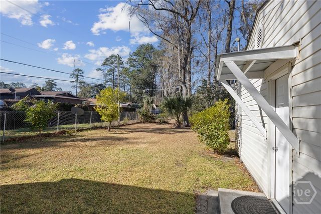 9233 Garland Drive, Savannah, GA 31406