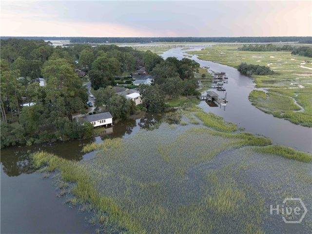 9233 Garland Drive, Savannah, GA 31406