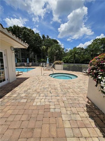 6025 Chardonnay LN 102, Naples, FL 34119