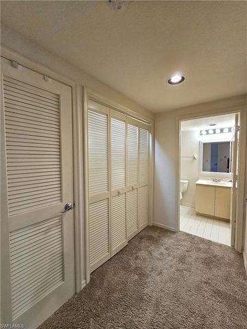 6025 Chardonnay LN 102, Naples, FL 34119
