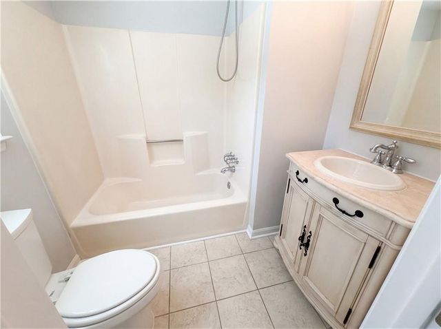 209 High Creek Drive, Roswell, GA 30076