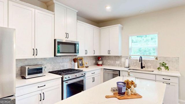 24 Dovecrest Way, Acworth, GA 30101
