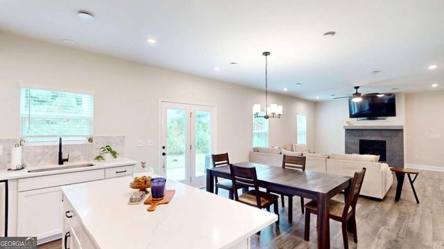 24 Dovecrest Way, Acworth, GA 30101