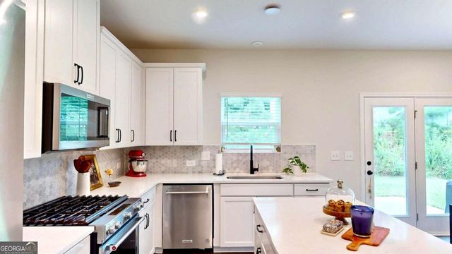 24 Dovecrest Way, Acworth, GA 30101
