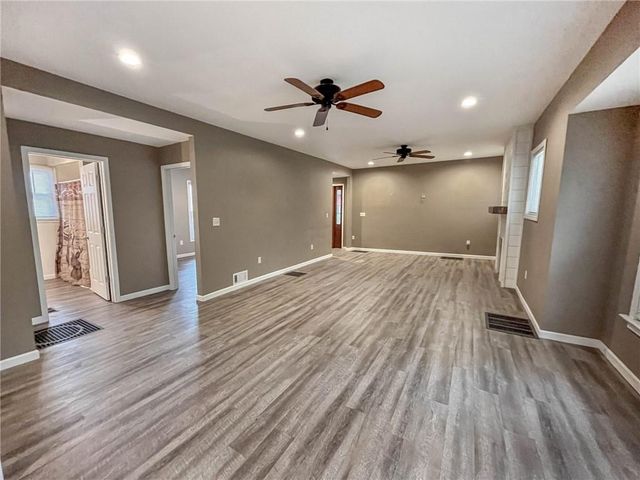 512 W 11th Street, Trenton, MO 64683