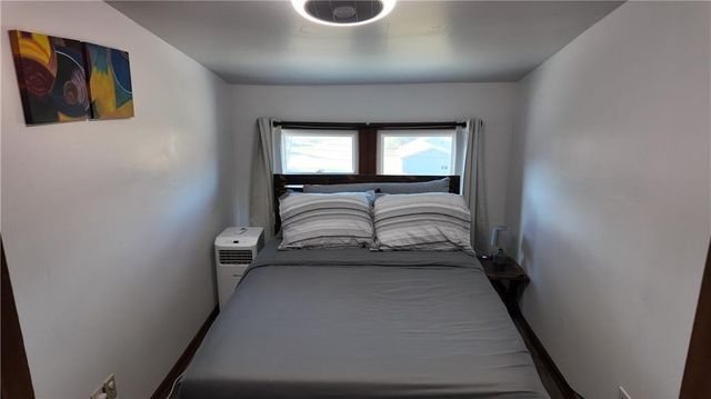 512 W 11th Street, Trenton, MO 64683