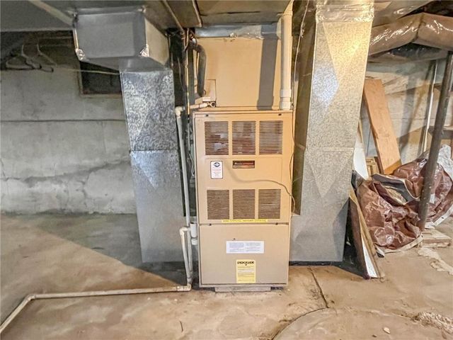 512 W 11th Street, Trenton, MO 64683