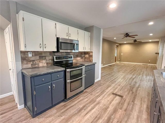 512 W 11th Street, Trenton, MO 64683