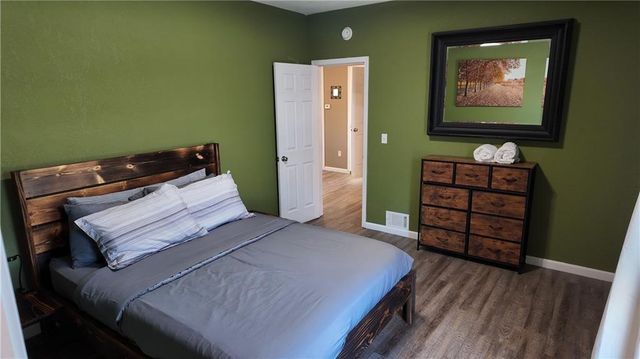 512 W 11th Street, Trenton, MO 64683