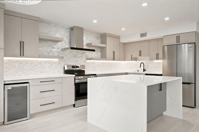 1805 Eleuthera Point B2, Coconut Creek, FL 33066