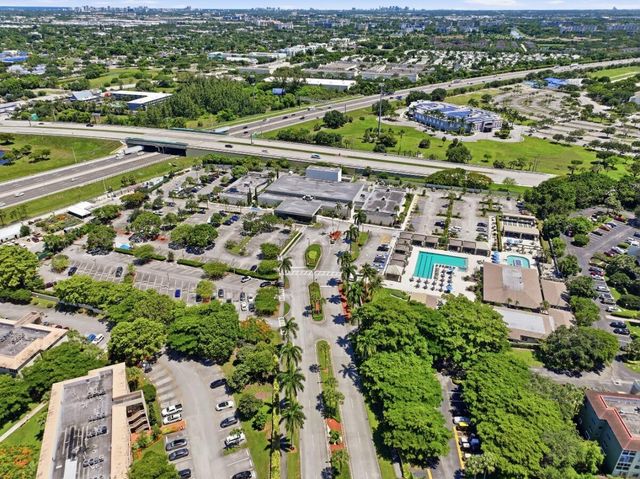 1805 Eleuthera Point B2, Coconut Creek, FL 33066