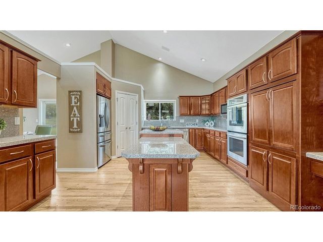 290 Lariat Ln, Colorado Springs, CO 80921