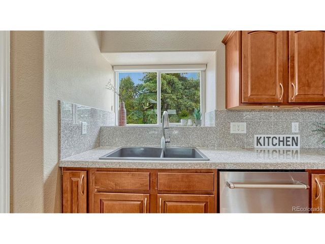 290 Lariat Ln, Colorado Springs, CO 80921