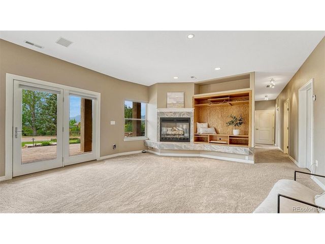 290 Lariat Ln, Colorado Springs, CO 80921