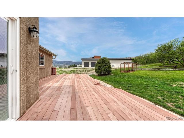 290 Lariat Ln, Colorado Springs, CO 80921