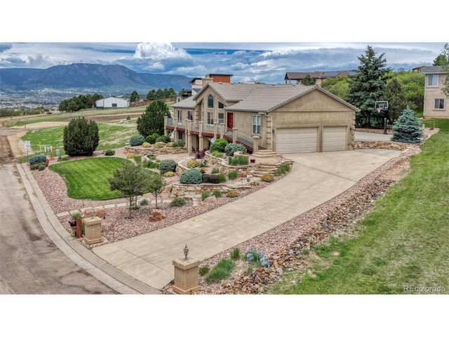 290 Lariat Ln, Colorado Springs, CO 80921