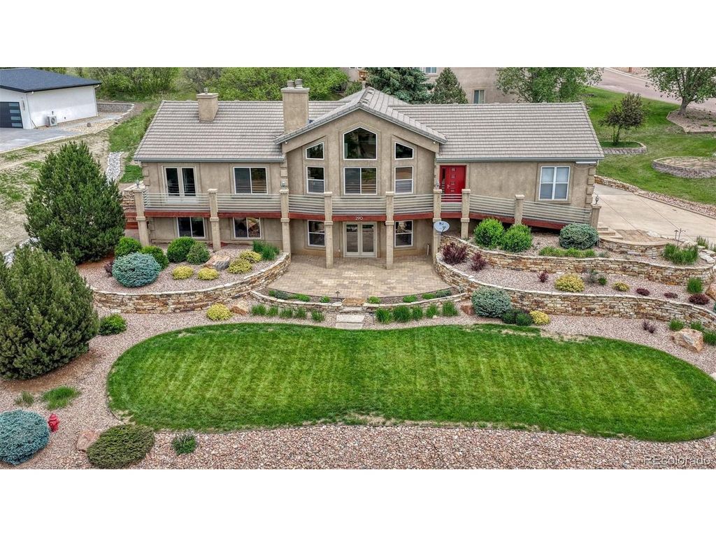 290 Lariat Ln, Colorado Springs, CO 80921